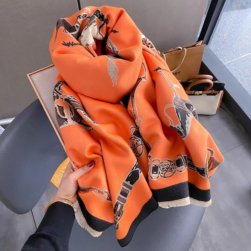 Retro Rider Horse Schal aus Ka – Wool Scarf Men Bewertung und Preis