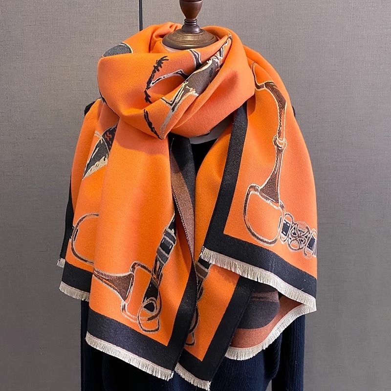Retro Rider Horse Schal aus Ka – Wool Scarf Men Bewertung und Preis